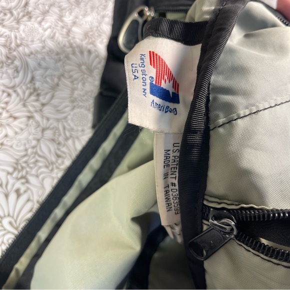 AmeriBag Black Shoulder Bag Sling Purse - Picture 8 of 11